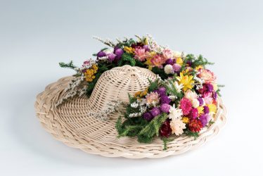 ≪実行委員特別賞≫「帽子・ドライフラワーアレンジメント」神林 彩希