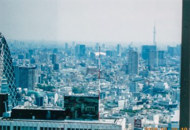 「展望台から見た東京の思い出 新宿」小林 充