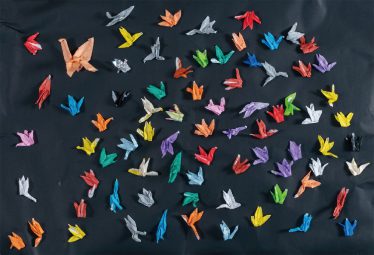 「鶴の羽ばたき」木越 靖子