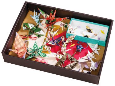 「折鶴と共に生きる2」気賀沢　和美