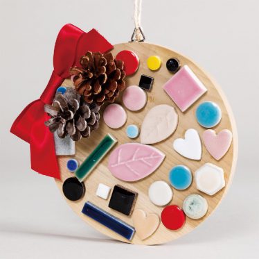 「二つの葉っぱの物語」中井　陽子