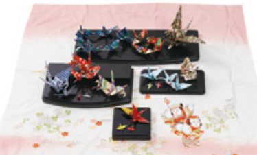 「折り鶴と共に生きる①」氣賀沢 和美