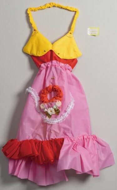 「①ドレス（2024年）かわいいですか？」　榊山 雅夫